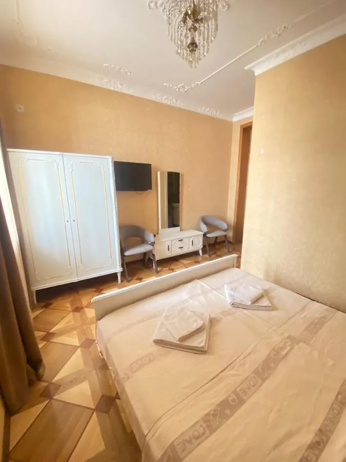 K&N Guesthouse Тбилиси