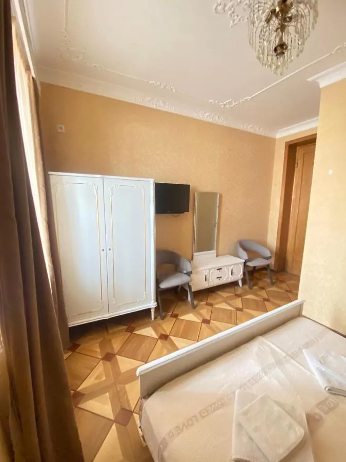 K&N Guesthouse Тбилиси 0*,