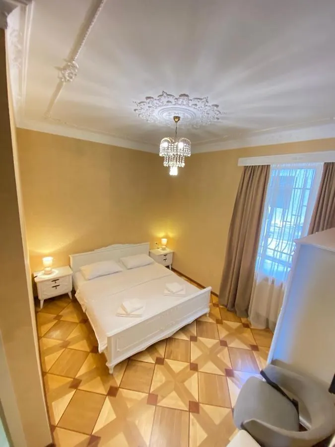 K&N Guesthouse Тбилиси 0*,