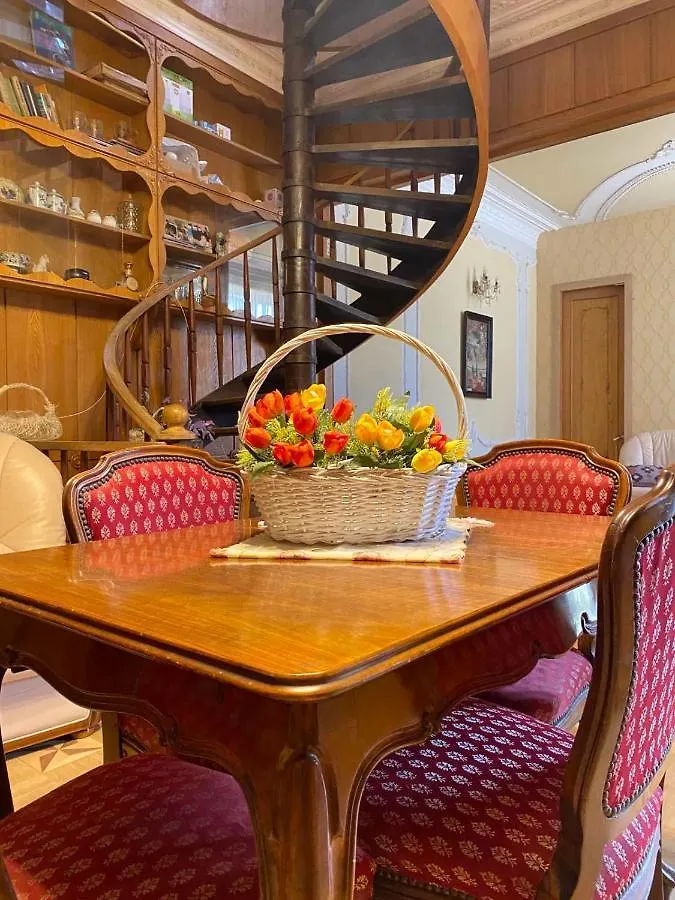 K&N Guesthouse Тбилиси 0*,