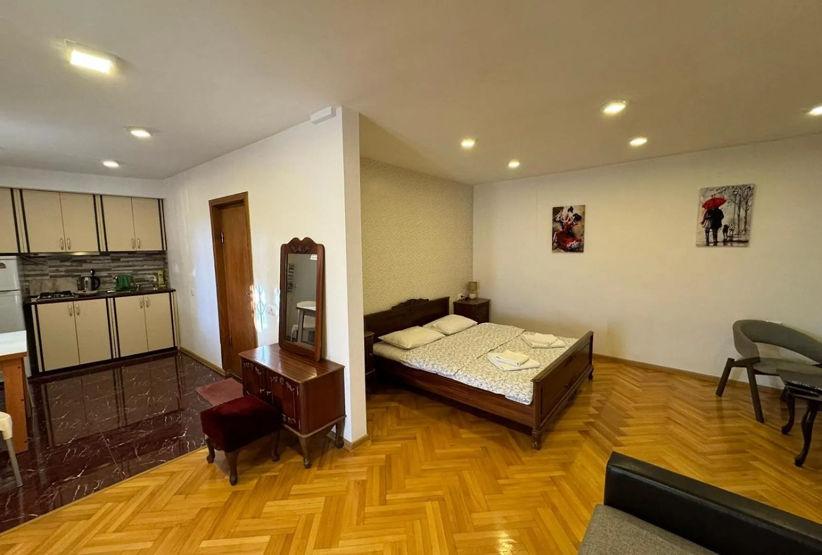 K&N Guesthouse Тбилиси Гостевой дом